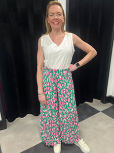 Leopard Wide Leg Pleated Trousers (various colours) - chichappensboutique