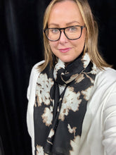 Load image into Gallery viewer, Maple Lightweight Scarf (various colours)