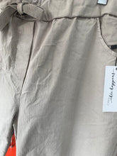Load image into Gallery viewer, Essential Turn Up Trouser (various colours) - chichappensboutique
