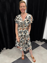 Load image into Gallery viewer, The Briar Midi Dress (various colours) - chichappensboutique