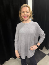 Load image into Gallery viewer, Curved Pocket Knit (various colours)