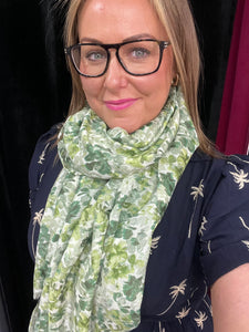 Summer Blossom Lightweight Scarf (various colours) - chichappensboutique