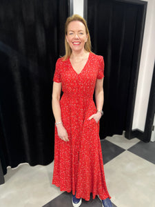Red Floral Gypsy Dress - chichappensboutique