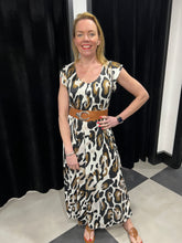 Load image into Gallery viewer, Leopard Lyon Jumpsuit (various colours) - chichappensboutique