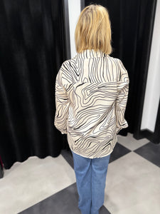 The Contour Satin Feel Shirt - chichappensboutique