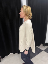 Load image into Gallery viewer, Curved Pocket Knit (various colours)