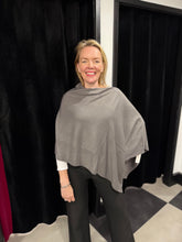 Load image into Gallery viewer, Super Soft Poncho (various colours) - chichappensboutique