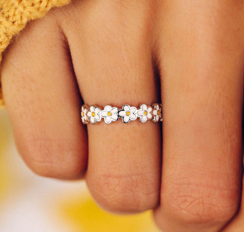 Puravida Bloom Daisy Ring - chichappensboutique