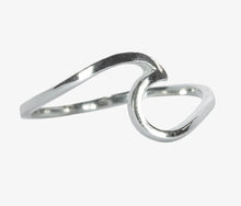 Load image into Gallery viewer, Puravida Wave Ring (silver) - chichappensboutique