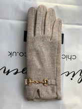 Load image into Gallery viewer, Buckle Detail Cashmere Blend Gloves (various colours) - chichappensboutique