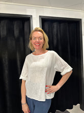 Load image into Gallery viewer, Linen Mix Button Back Top - chichappensboutique