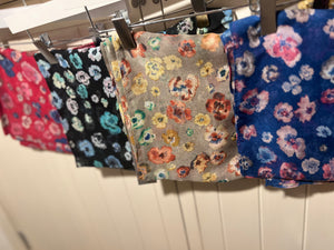 Autumn floral scarf (various colours) - chichappensboutique