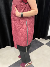 Load image into Gallery viewer, Luxe Longline Gillet (various colours)