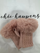 Load image into Gallery viewer, Faux Fur Edged Fingerless Gloves (various colours) - chichappensboutique