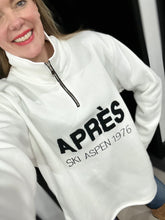 Load image into Gallery viewer, Apres Ski Aspen Sweatshirt (various colours) - chichappensboutique