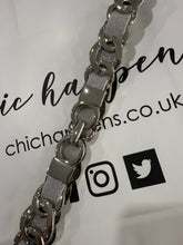Load image into Gallery viewer, Rivals Stretch Belt (various colours) - chichappensboutique