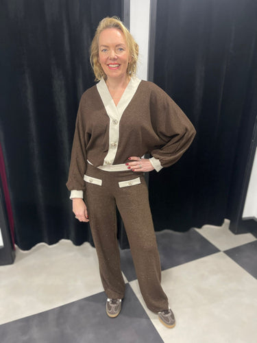 Parisian Loungewear Set (various colours) - chichappensboutique