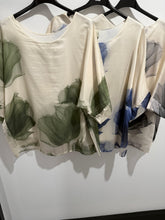 Load image into Gallery viewer, Tulip Blouse (various colours)