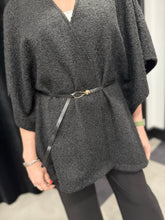 Load image into Gallery viewer, The Willow Cape (various colours) - chichappensboutique