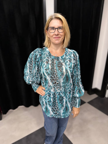 The Alanna Blouse - chichappensboutique