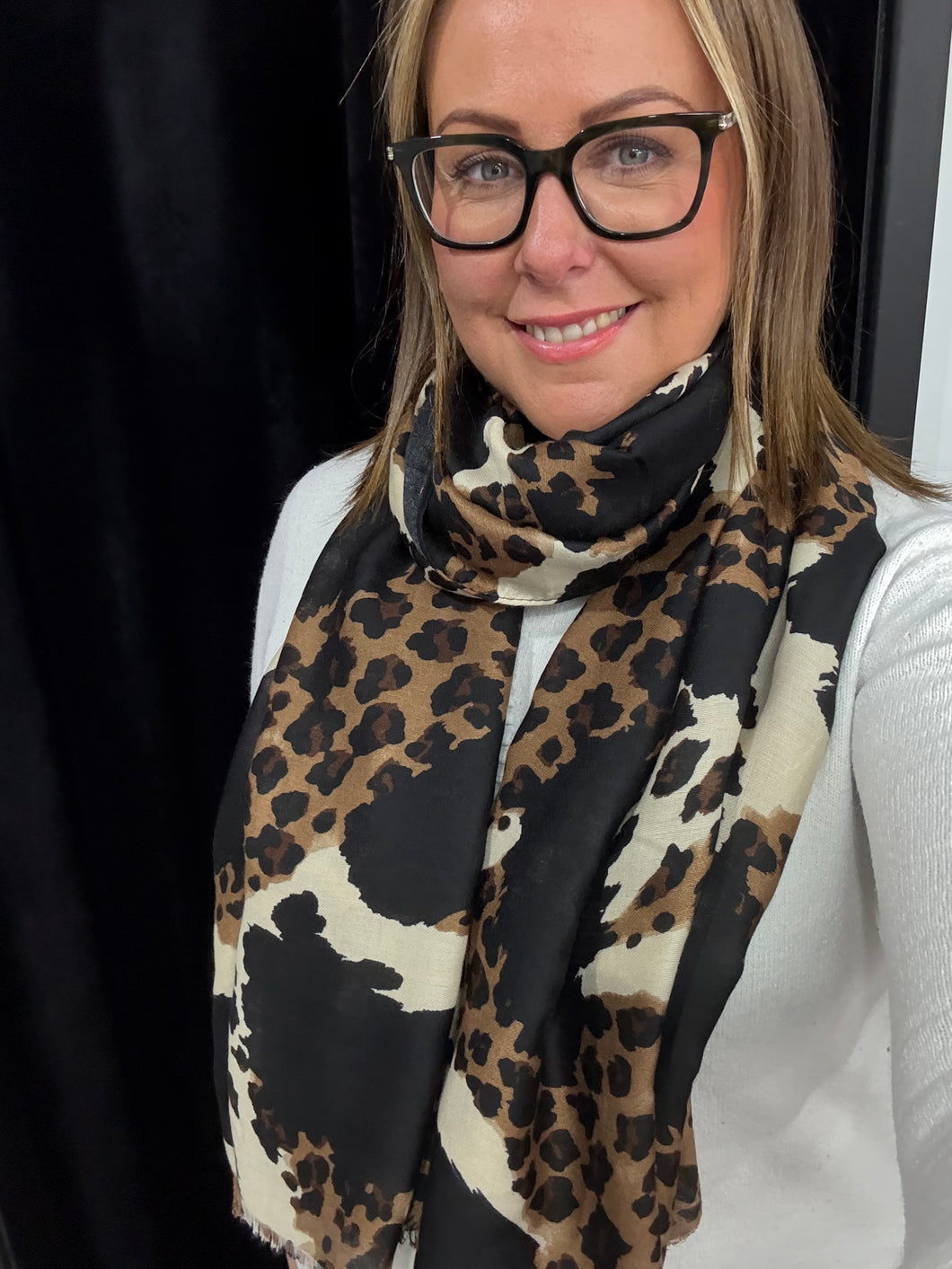 Mid-Weight Animal Print Scarf (various colours) - chichappensboutique