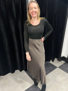 Bias Cut Skirt (various colours) - chichappensboutique