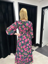 Load image into Gallery viewer, Petrol Rose Maxi Dress - chichappensboutique