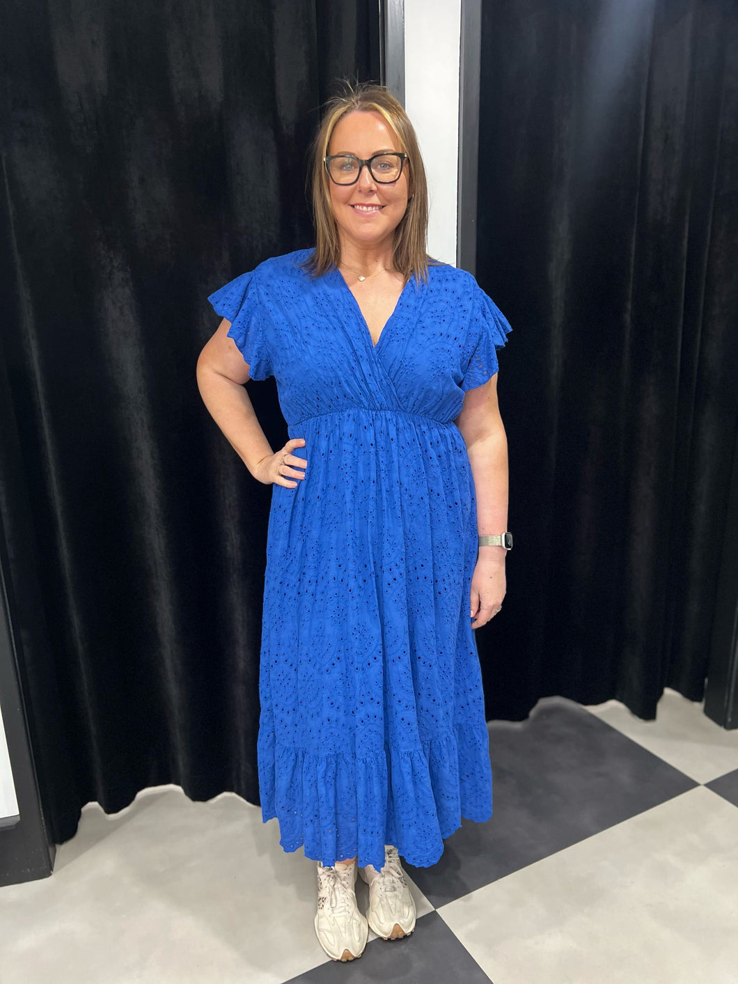 Extra Chic Broderie Anglaise Dress (various colours) - chichappensboutique