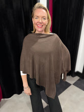 Load image into Gallery viewer, Super Soft Poncho (various colours) - chichappensboutique