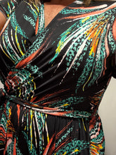 Load image into Gallery viewer, The Isabella Short Sleeves (new colours) - chichappensboutique