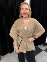 Load image into Gallery viewer, The Willow Cape (various colours) - chichappensboutique