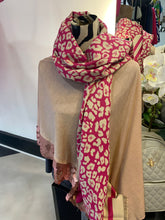 Load image into Gallery viewer, Ashworth Animal Scarf (various colours) - chichappensboutique