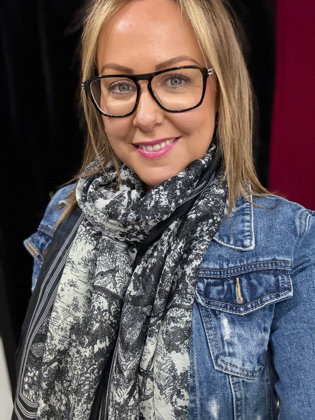 Woodlands Lightweight Scarf (various colours) - chichappensboutique
