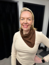 Load image into Gallery viewer, Woolen Blend Neckerchief (various colours)