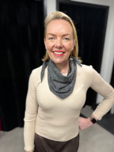 Load image into Gallery viewer, Woolen Blend Neckerchief (various colours)