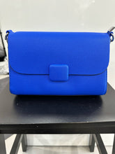 Load image into Gallery viewer, Cityline Crossbody Bag (various colours) - chichappensboutique