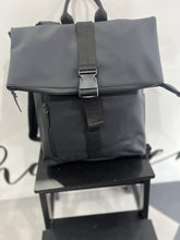 Load image into Gallery viewer, Paolo Unisex Waterproof Rucksack