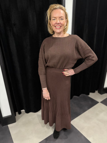 The Rachel Skirt (various colours) - chichappensboutique