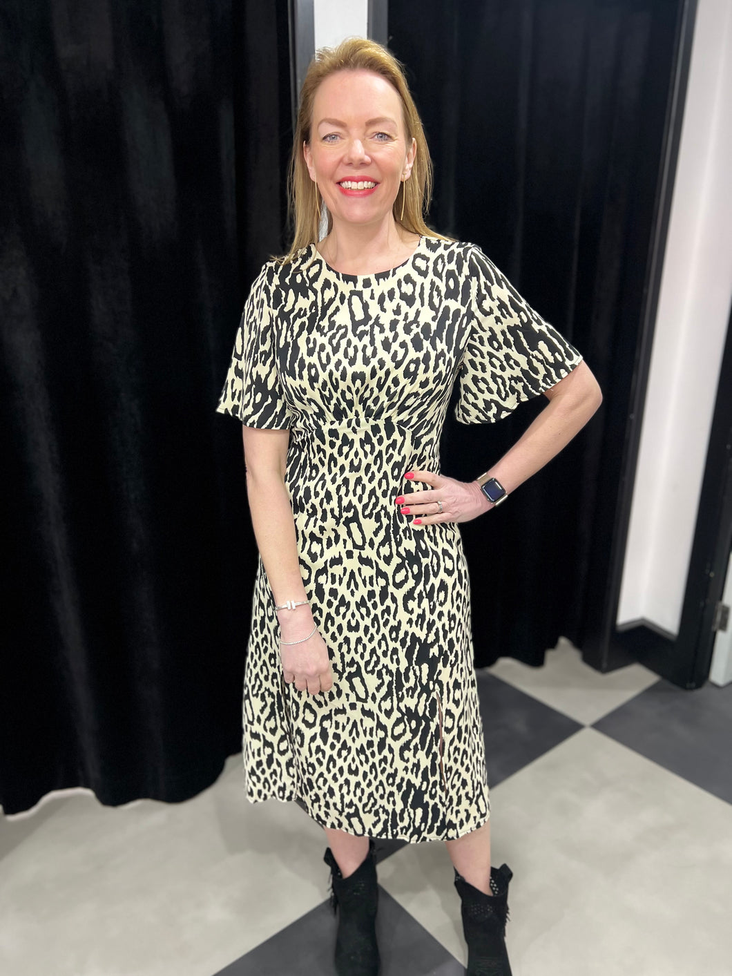 Madison Midi Tea Dress - chichappensboutique