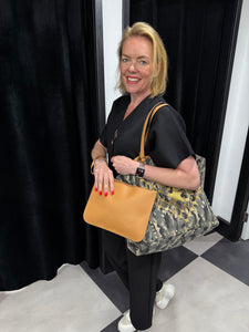 Solo Reversible Large Tote Bag - chichappensboutique