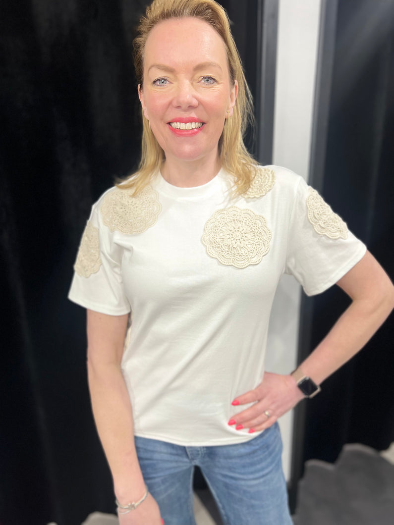 Embroidery Patch Detail T-shirt - chichappensboutique