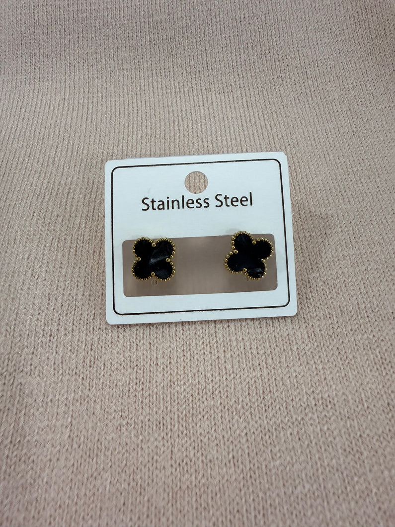 Clover Stud Earrings (various colours) - chichappensboutique
