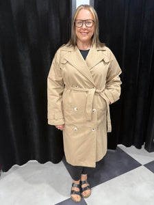Luxe Camel Trench - chichappensboutique