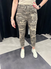 Load image into Gallery viewer, Camo Stretch Trouser (various colours) - chichappensboutique
