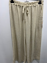 Load image into Gallery viewer, Essential Summer Polazzo Pants (various colours) - chichappensboutique