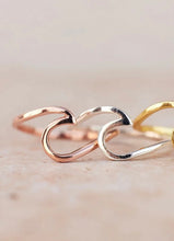 Load image into Gallery viewer, Puravida Wave Ring (silver) - chichappensboutique
