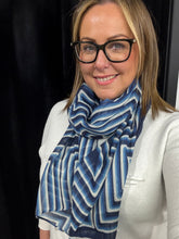 Load image into Gallery viewer, Lightweight Geometric Scarf (various colours) - chichappensboutique