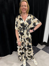 Load image into Gallery viewer, The Bali Jumpsuit (various colours) - chichappensboutique