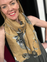 Load image into Gallery viewer, Luxe Thistle Scarf (various colours) - chichappensboutique