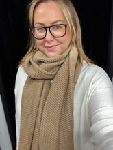 Load image into Gallery viewer, Super Soft Waffle Scarf (various plain colours) - chichappensboutique